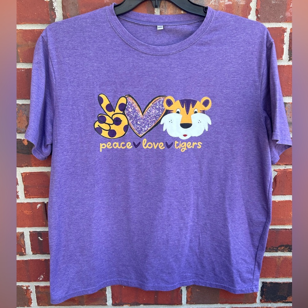 LSU Tigers Women’s Peace Love Tigers Purple Short Sleeve 3XL T-Shirt